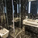 Prestige Hotel 4*