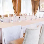 Prestige Hotel 4*