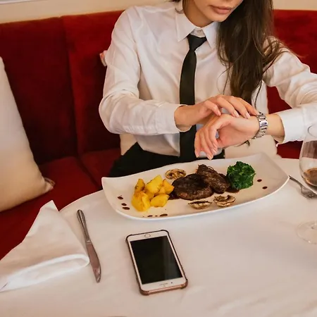 فندق Prestige تيرانا