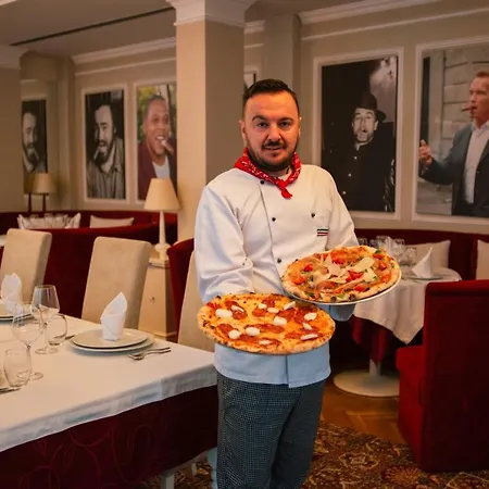 Prestige فندق تيرانا