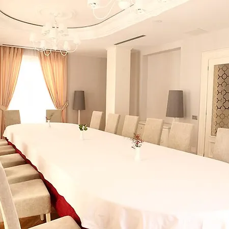 Prestige تيرانا