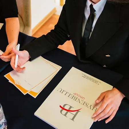 Prestige Отель Тирана