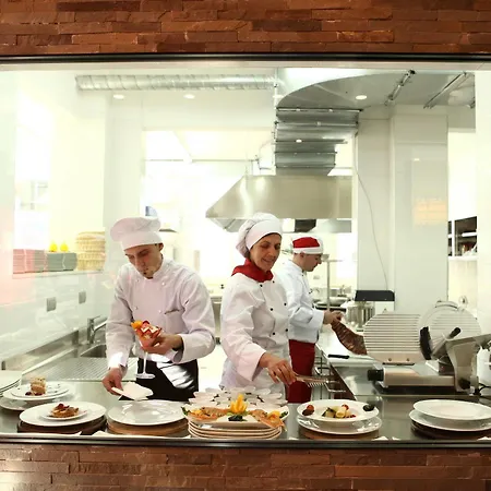 Prestige Отель 4*