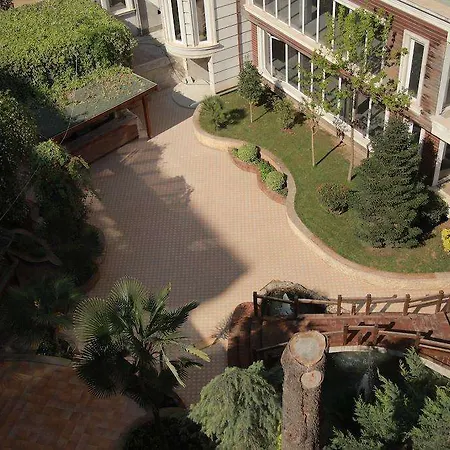 Prestige Тирана